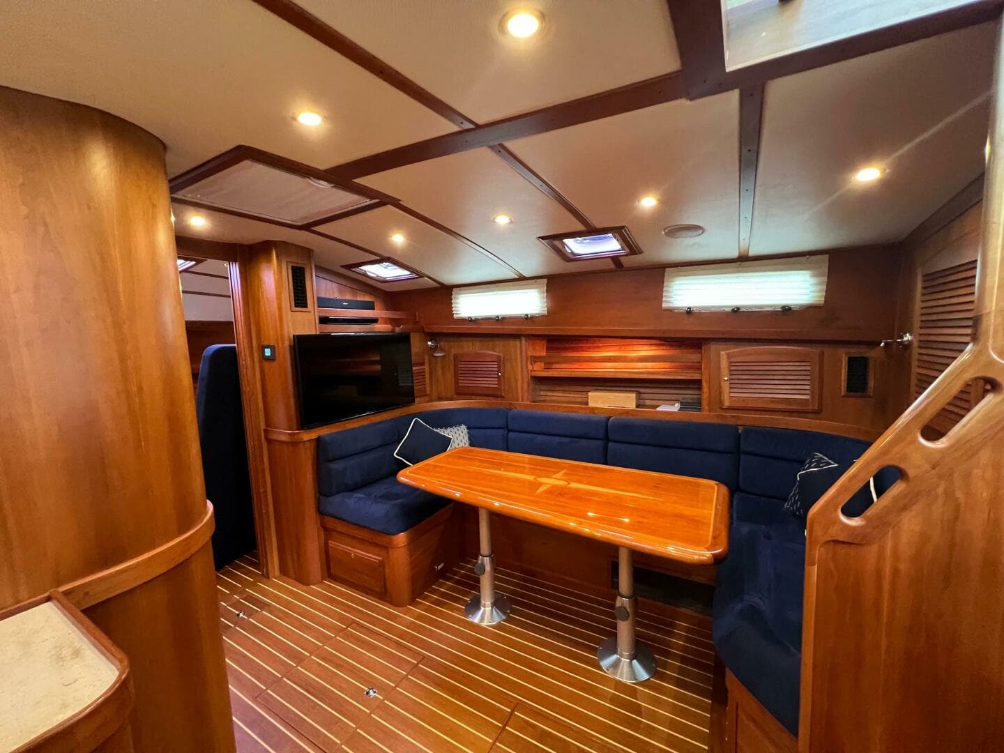 2008 Sabre 42 Hardtop Express