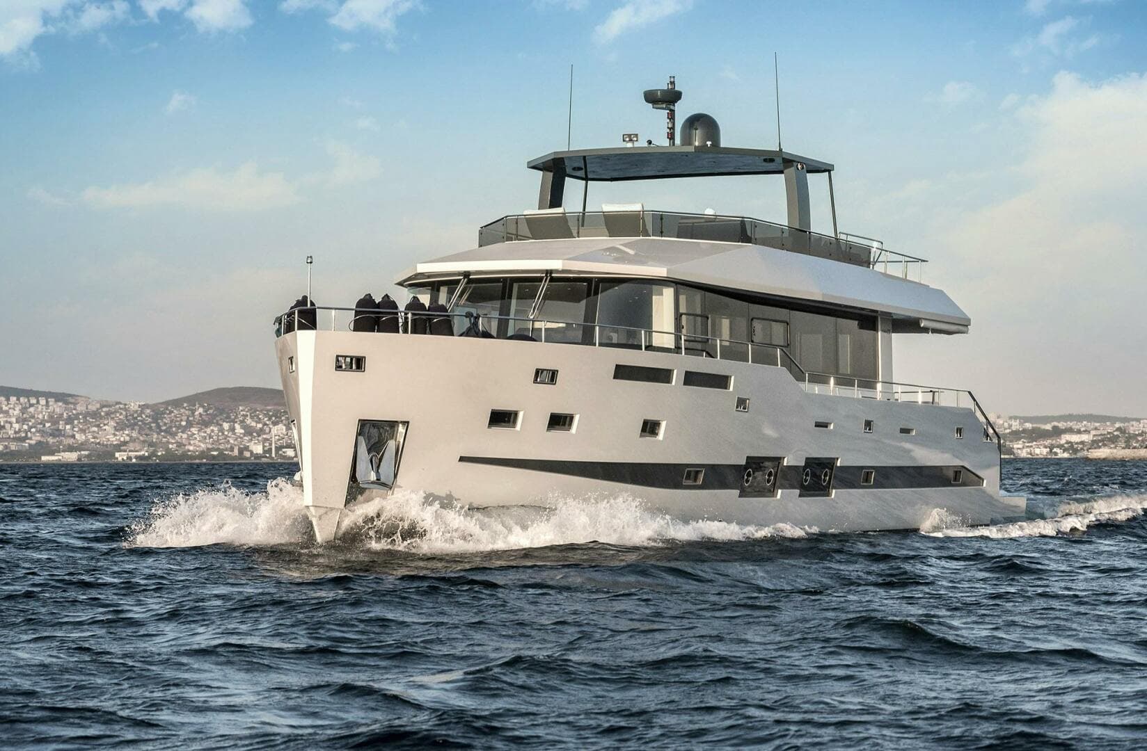 2019 SES Yachts 