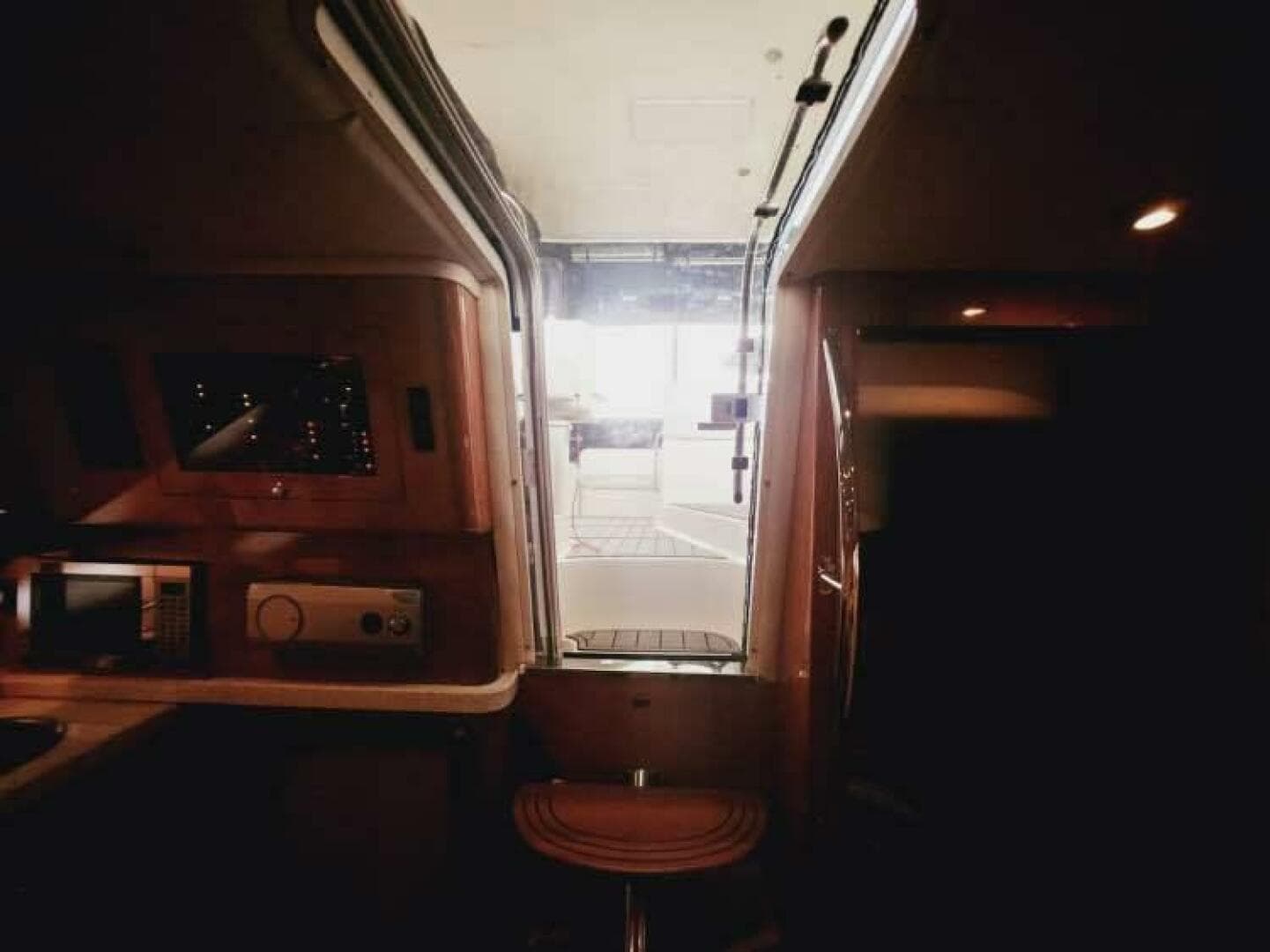 2007 Regal 4460 Commodore