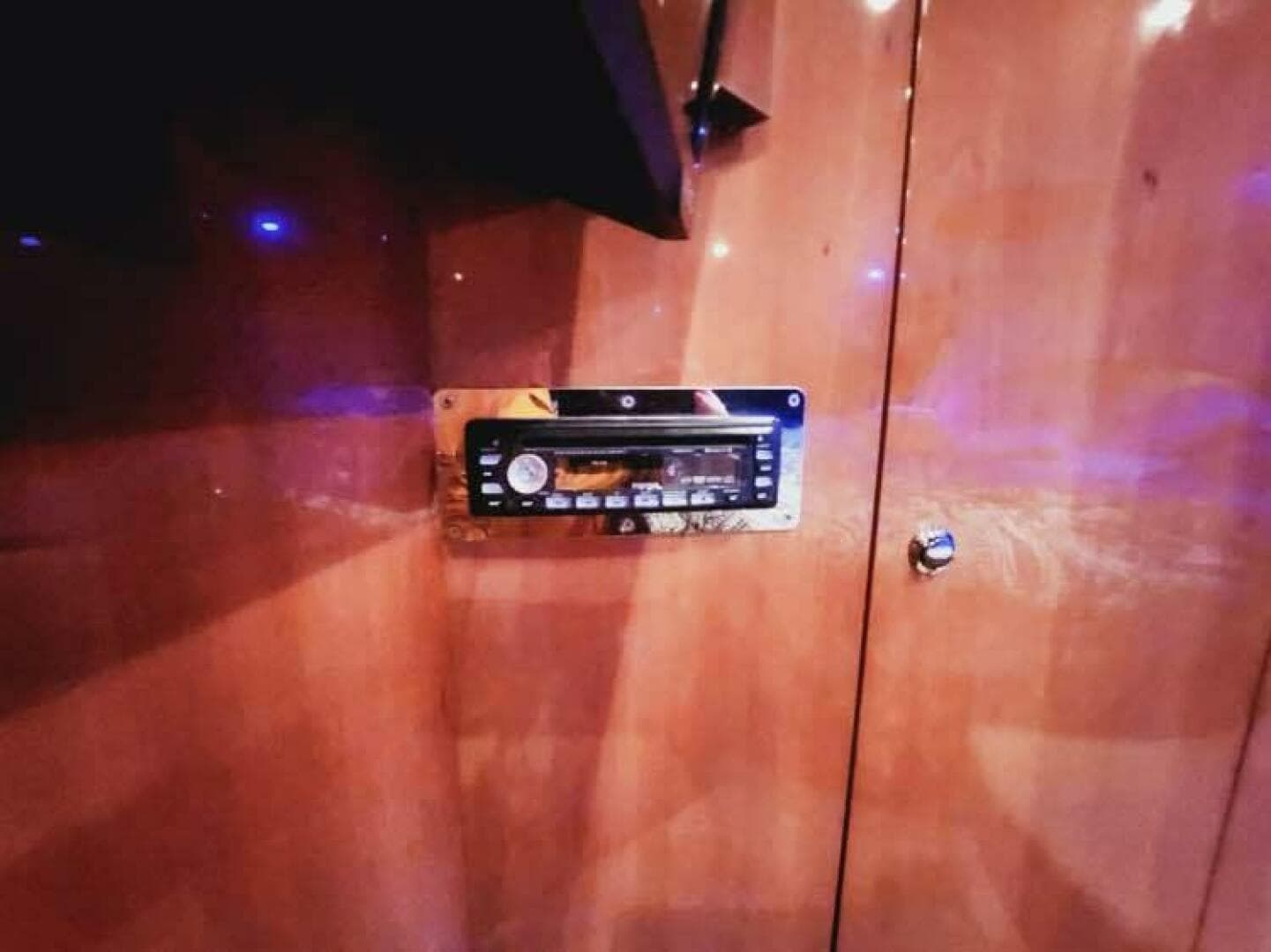 2007 Regal 4460 Commodore