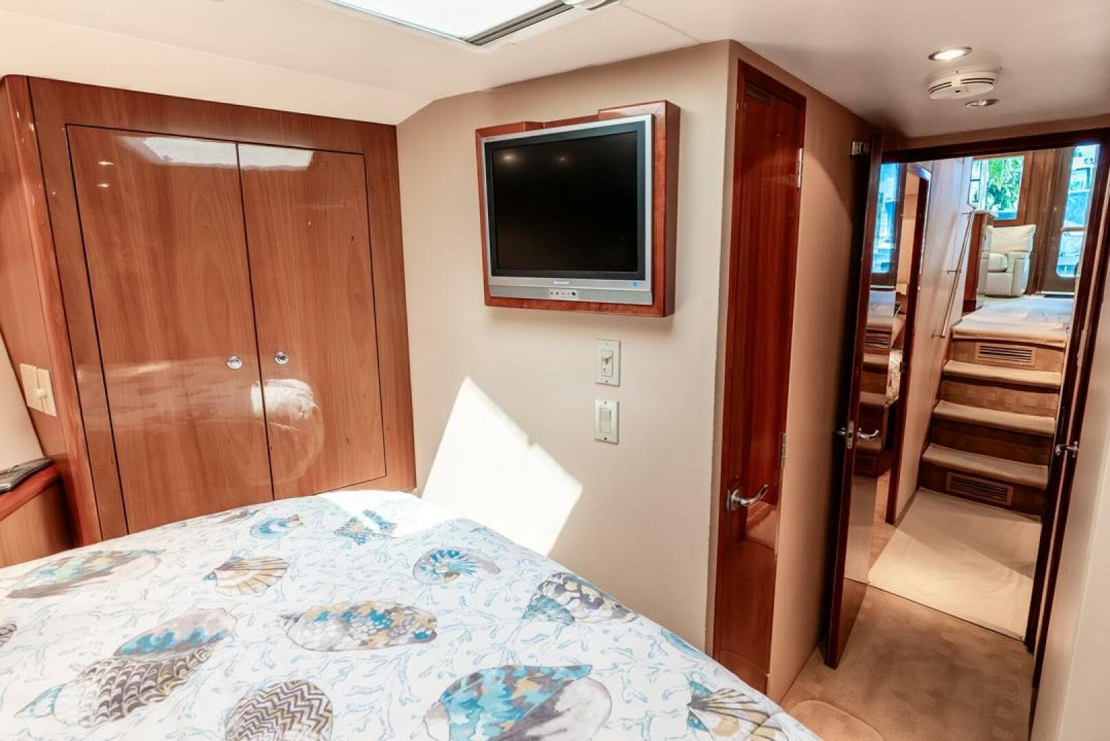 2005 Hatteras 50 Convertible