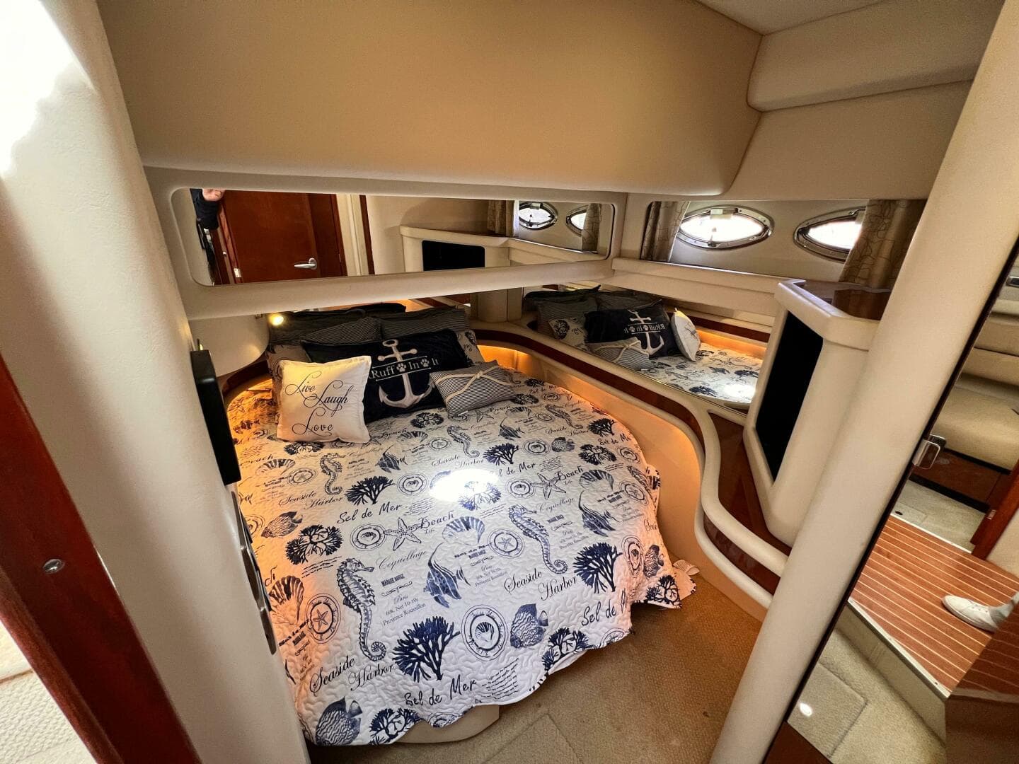 2004 Sea Ray 480 Sedan Bridge