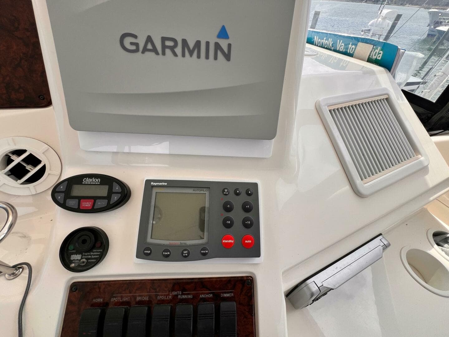 2004 Sea Ray 480 Sedan Bridge