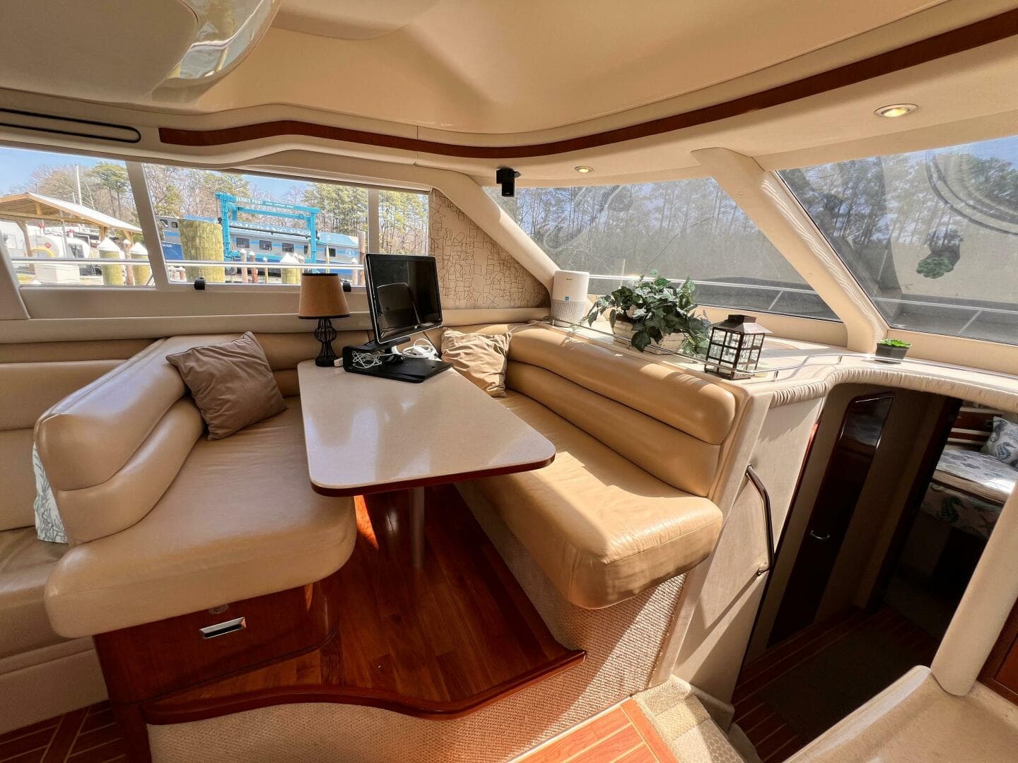 2004 Sea Ray 480 Sedan Bridge