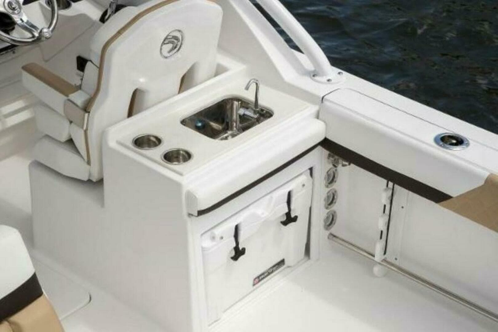 2025 Edgewater 248CX