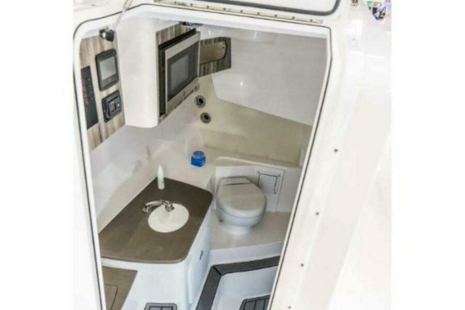 2025 Edgewater 280CX