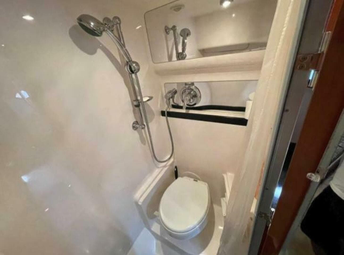 2008 Regal 4060 COMMODORE