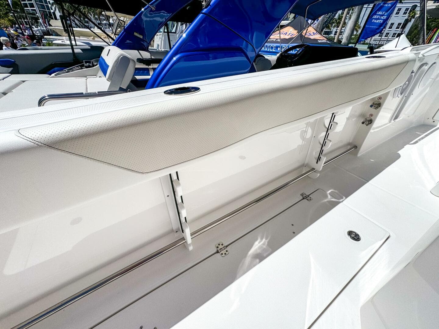 2025 Edgewater 262CC