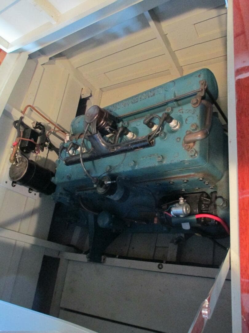 1929 Chris-Craft Triple Cockpit Runabout