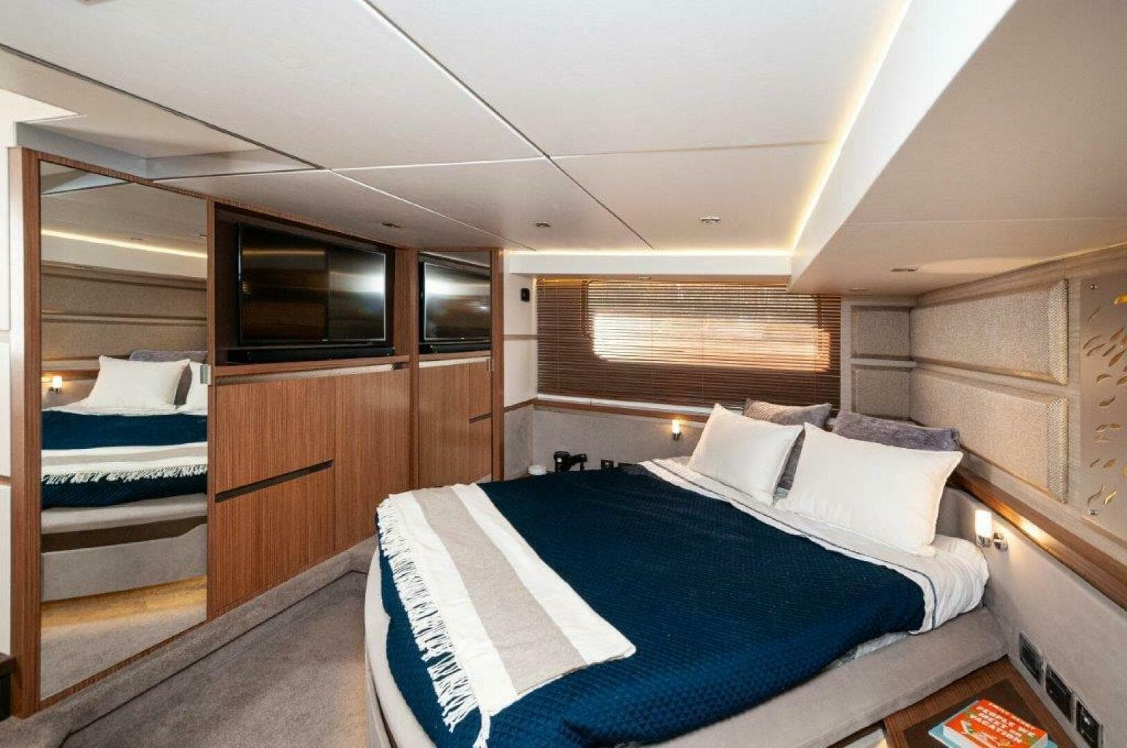 2018 Sea Ray L550 Flybridge-Master SR 3