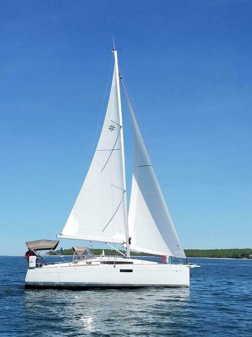 2019 Jeanneau Sun Odyssey 349