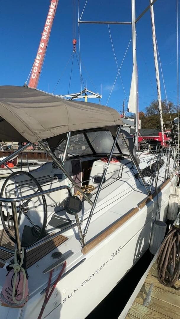 2019 Jeanneau Sun Odyssey 349