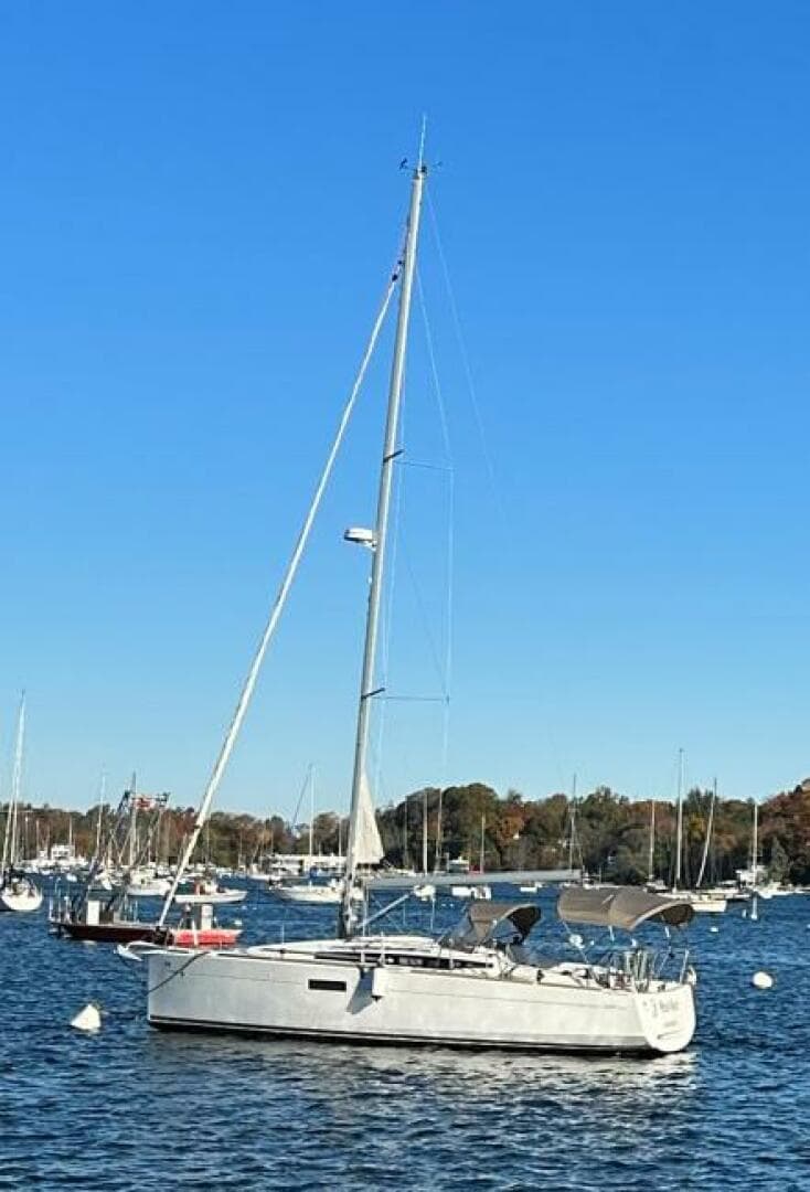 2019 Jeanneau Sun Odyssey 349