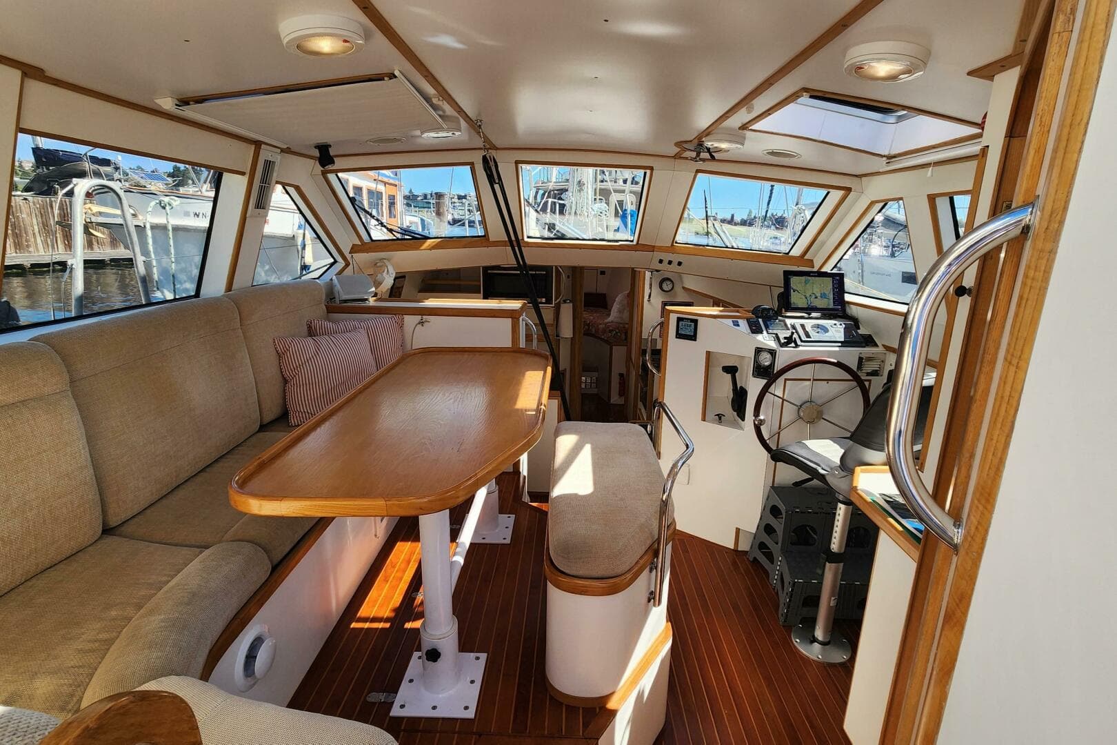 2004 Dudley Dix Jacobs Bros 43 Pilot