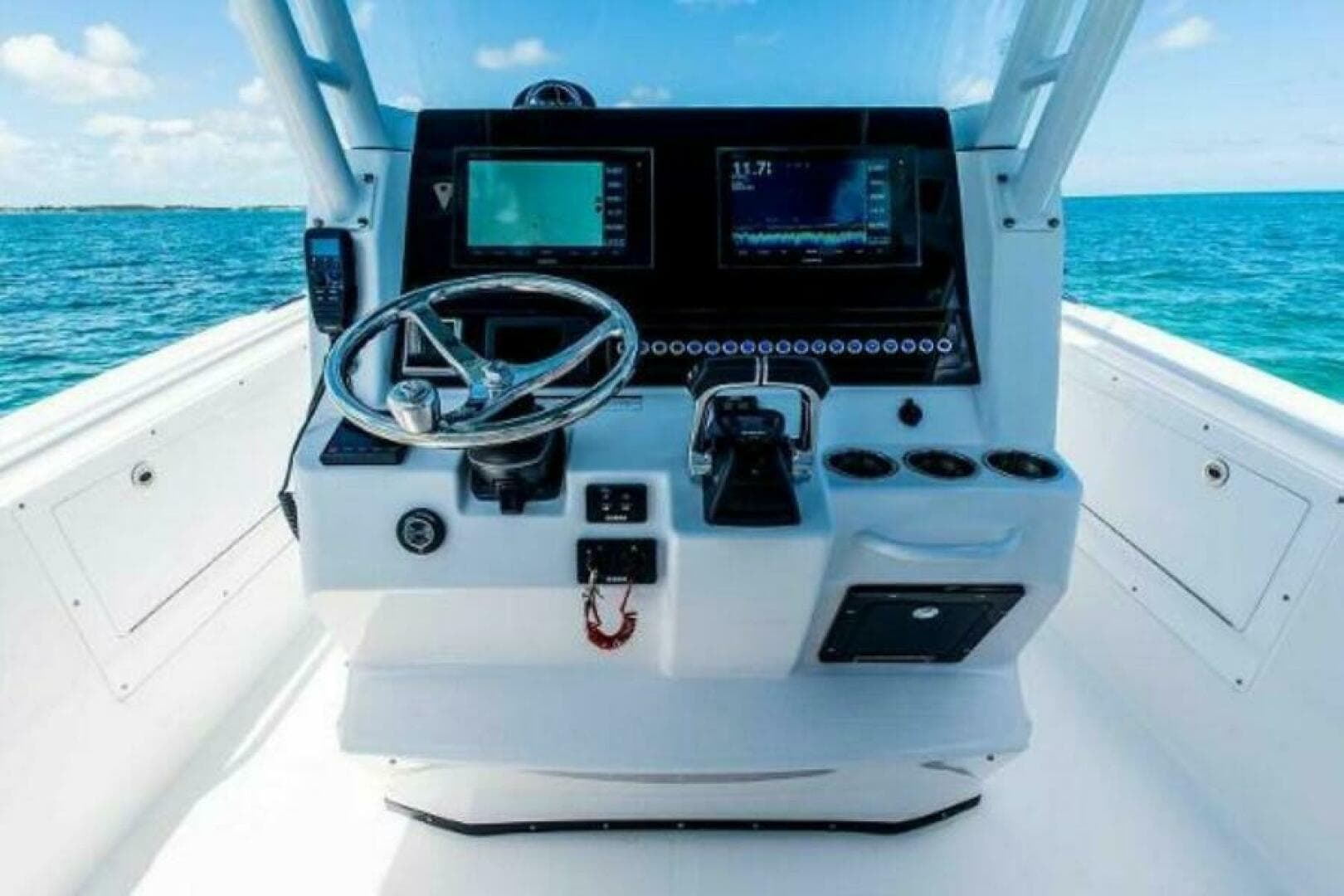 2025 Edgewater 325CC