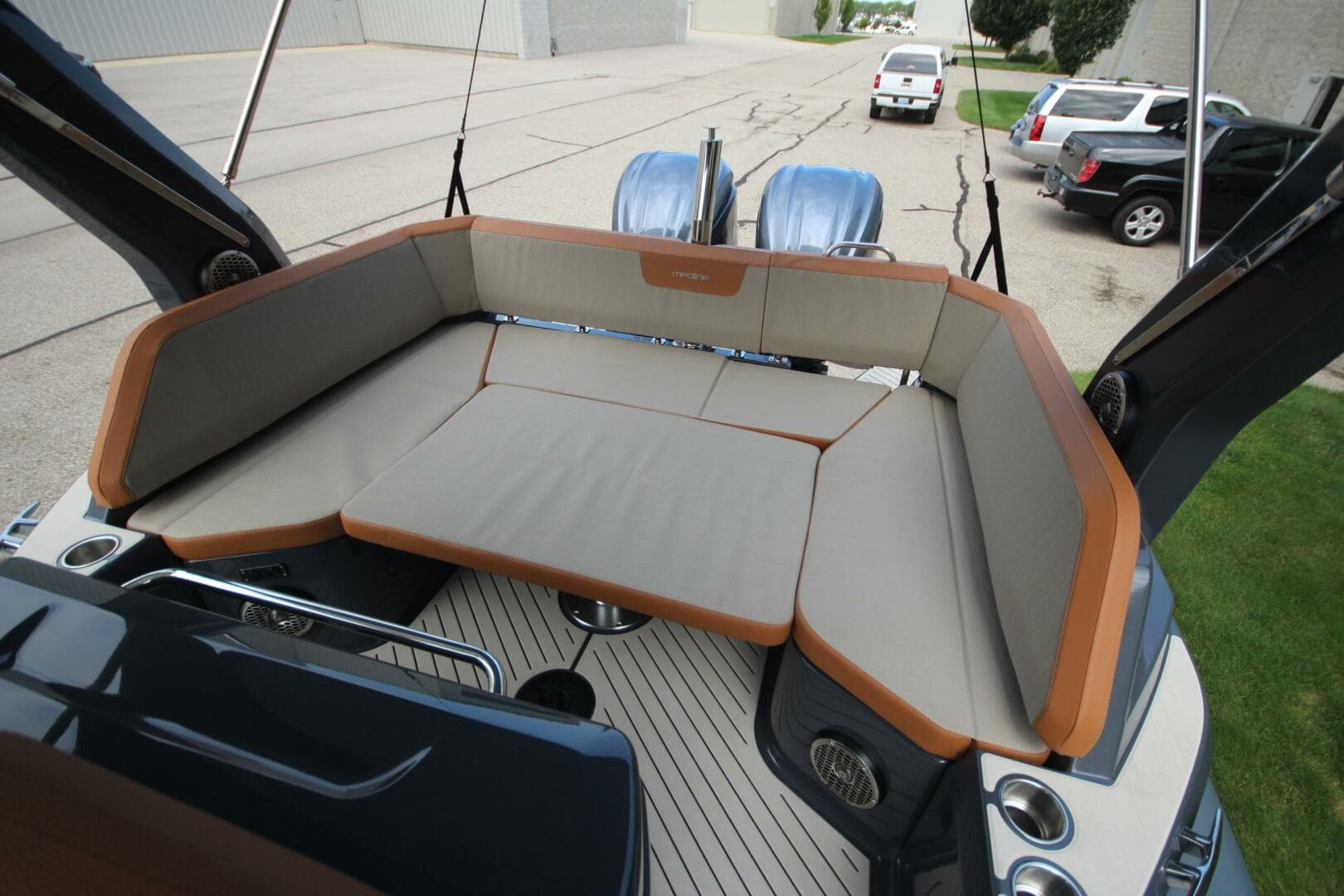 2024 Zodiac Medline 9 NEO