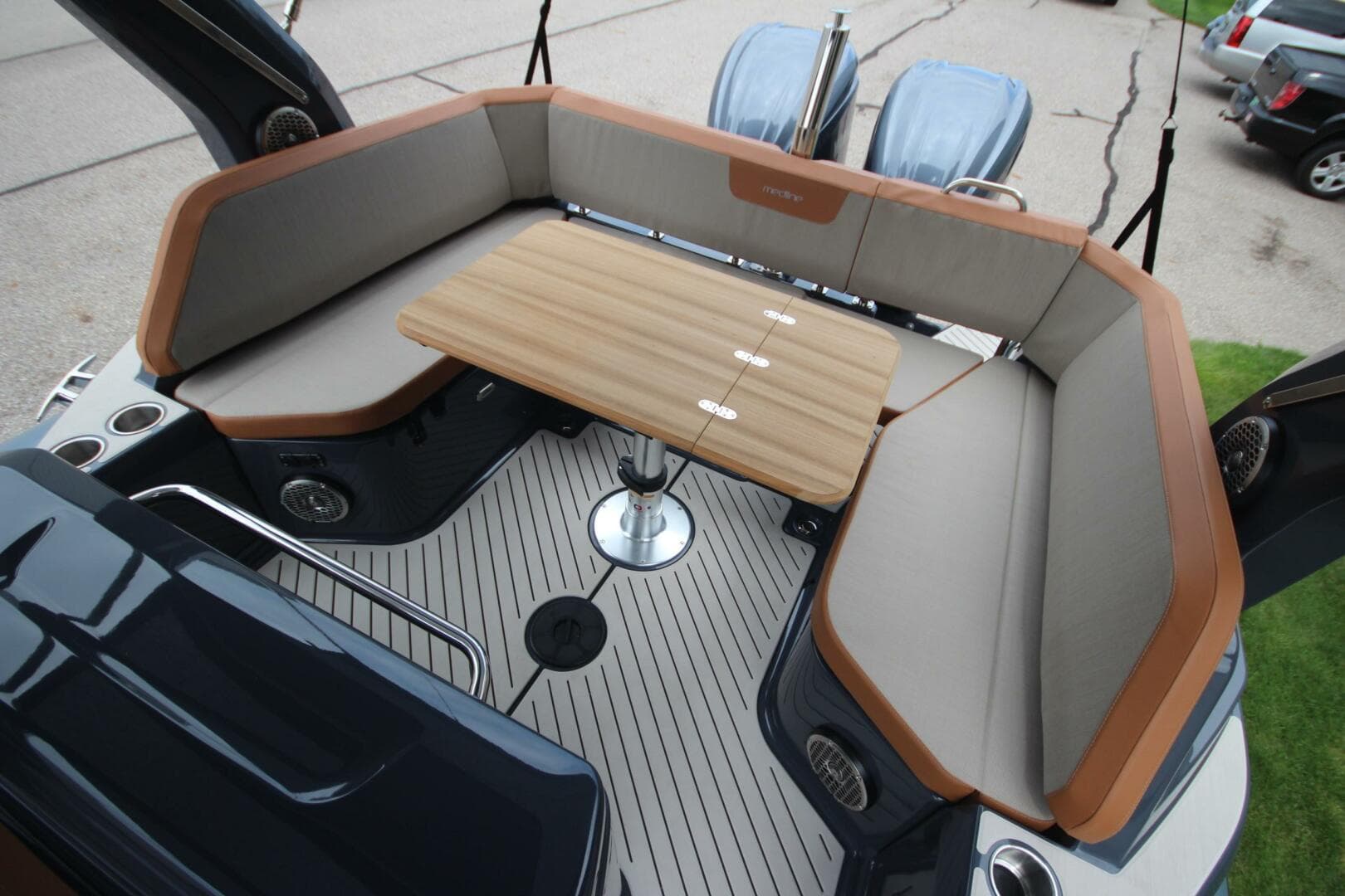 2024 Zodiac Medline 9 NEO