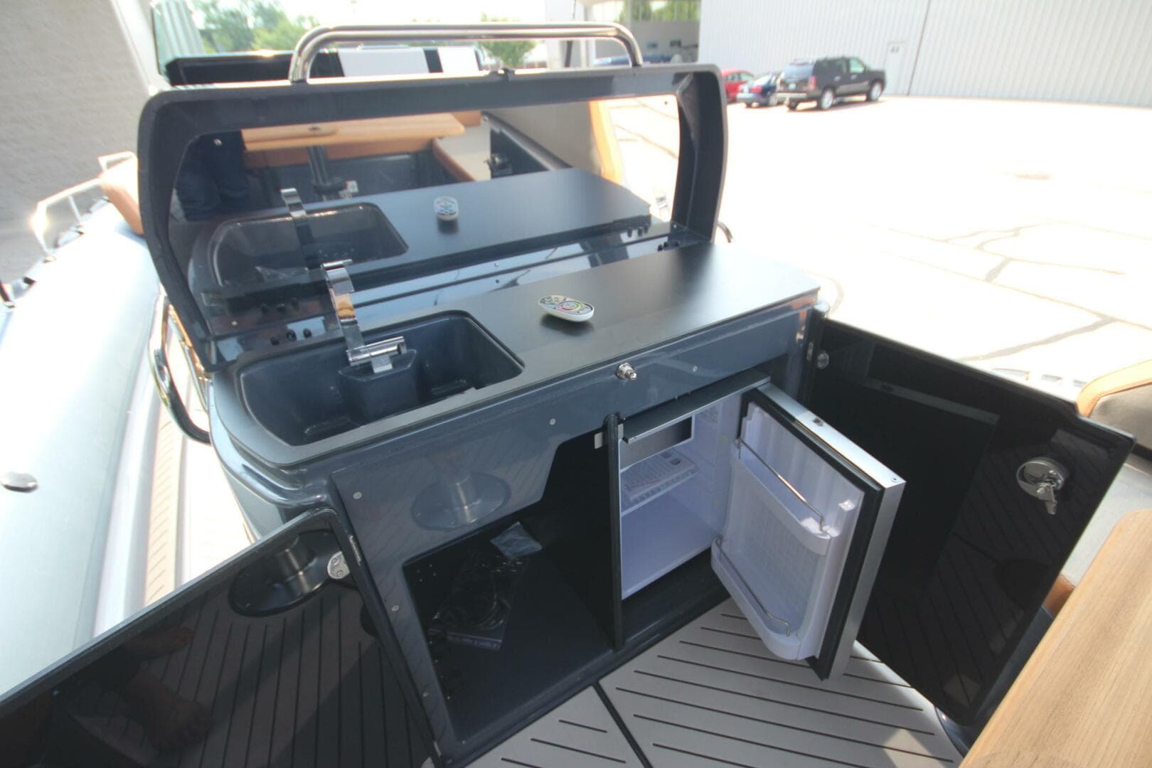 2024 Zodiac Medline 9 NEO