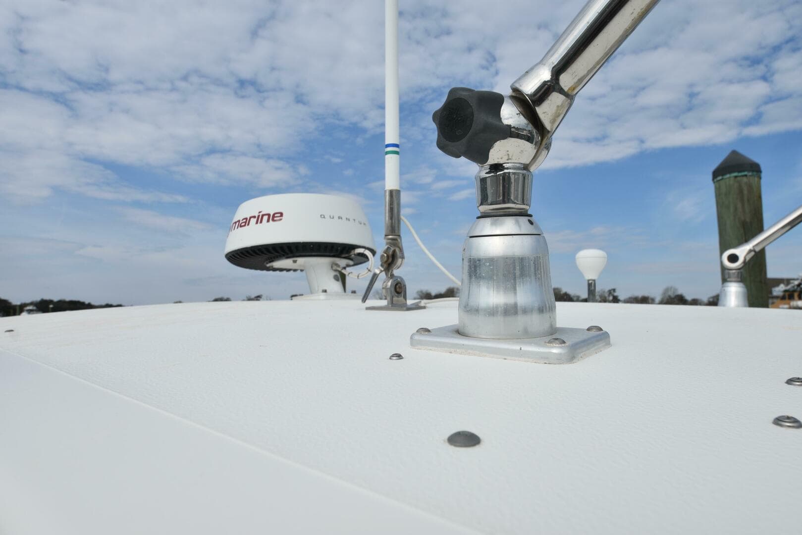 2005 Pursuit 3070 Offshore Express