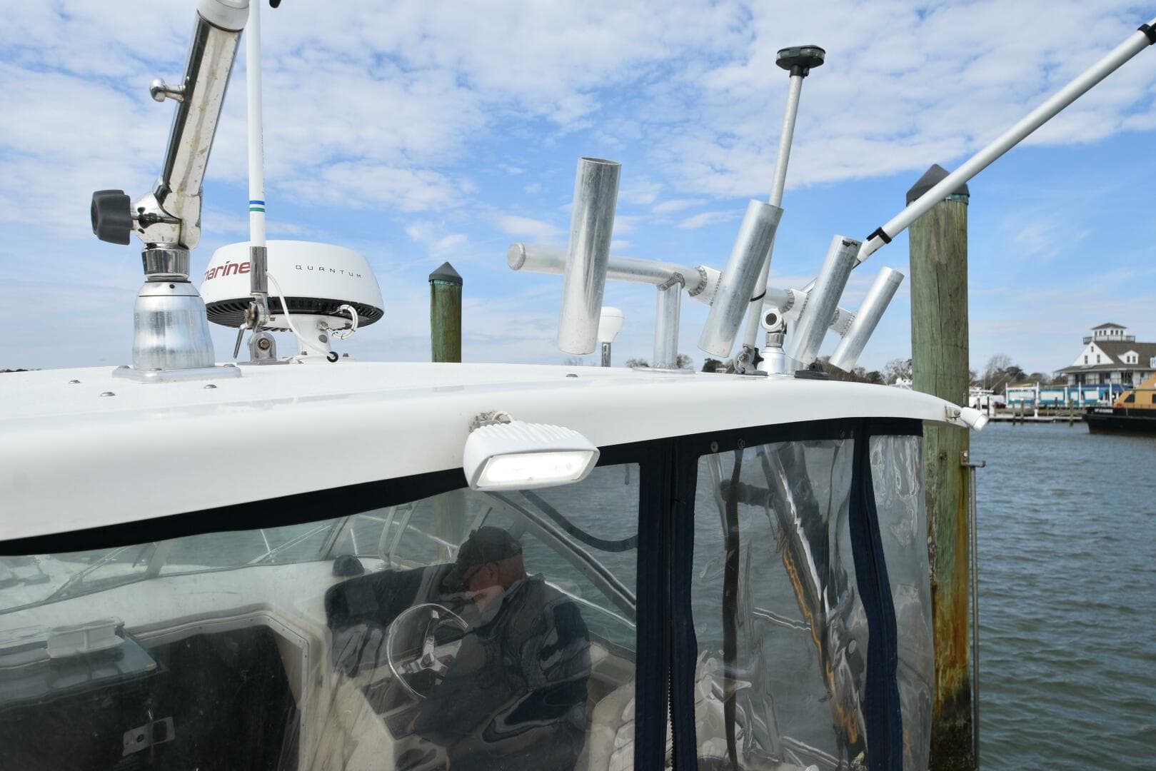 2005 Pursuit 3070 Offshore Express