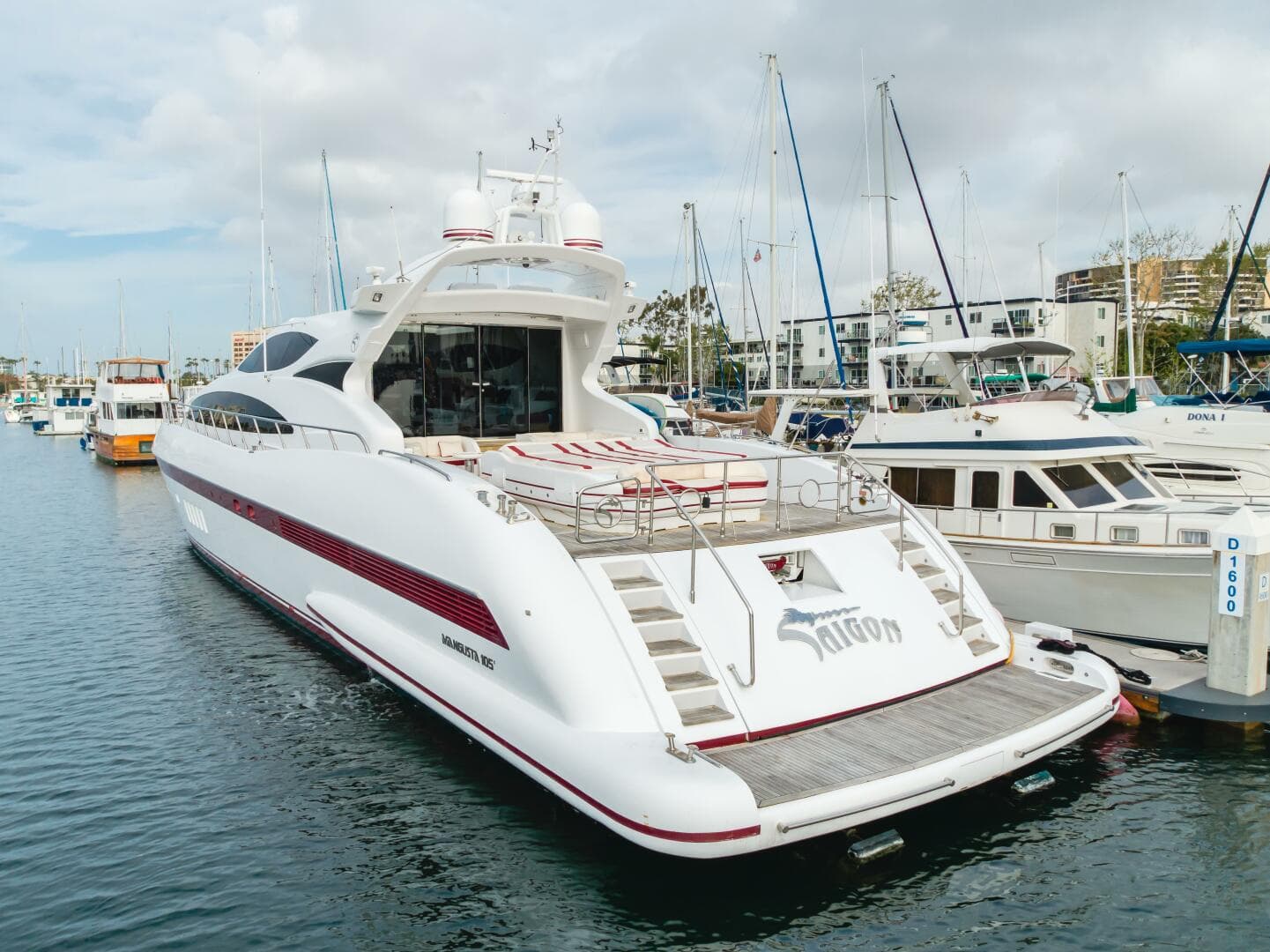 2004 Mangusta 105 Sport