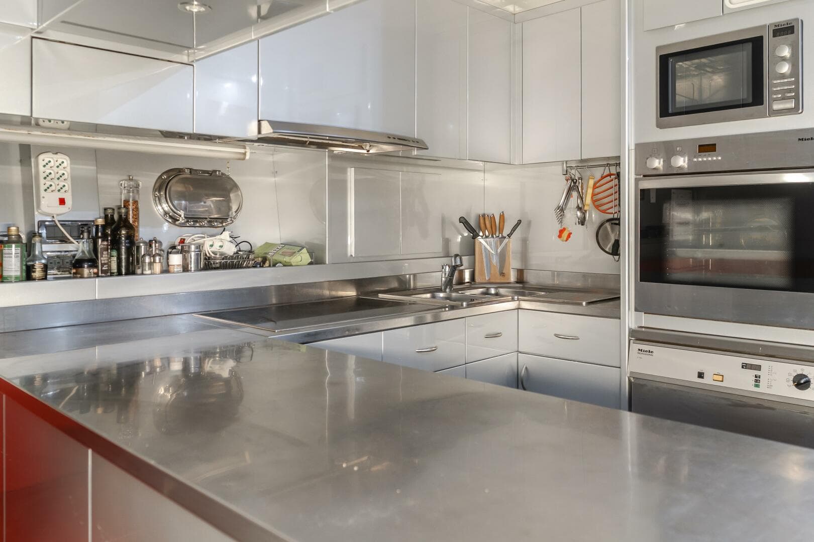 2004 Mangusta 105 Sport