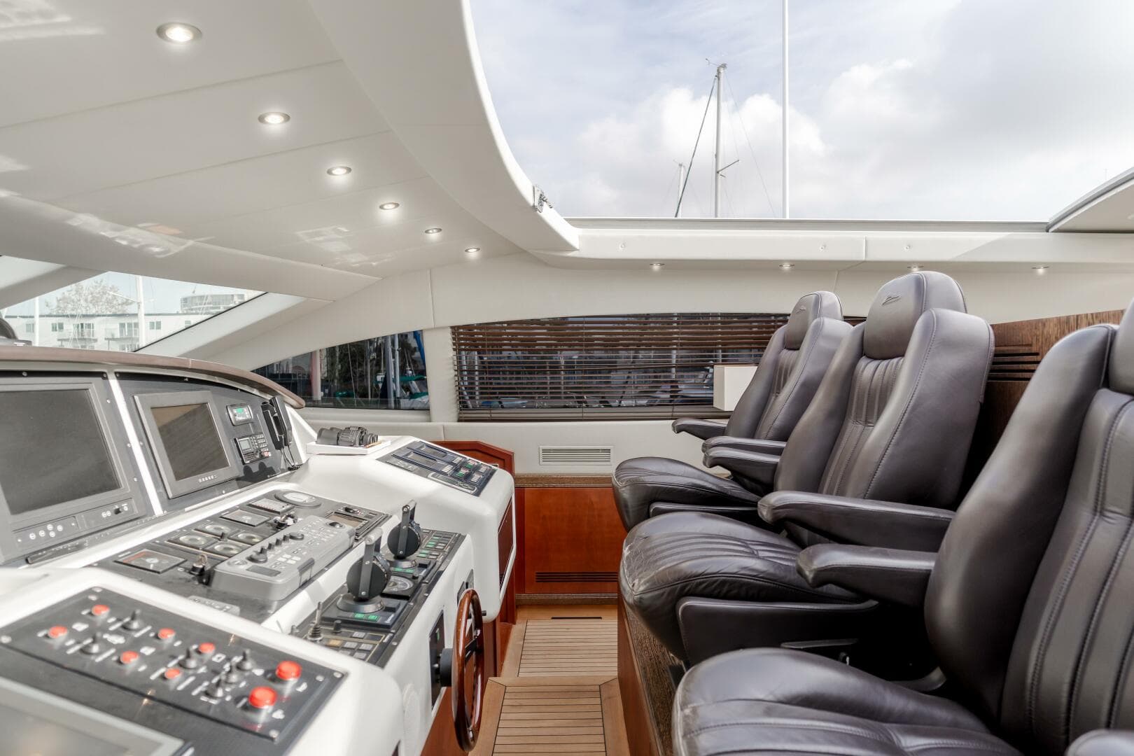 2004 Mangusta 105 Sport