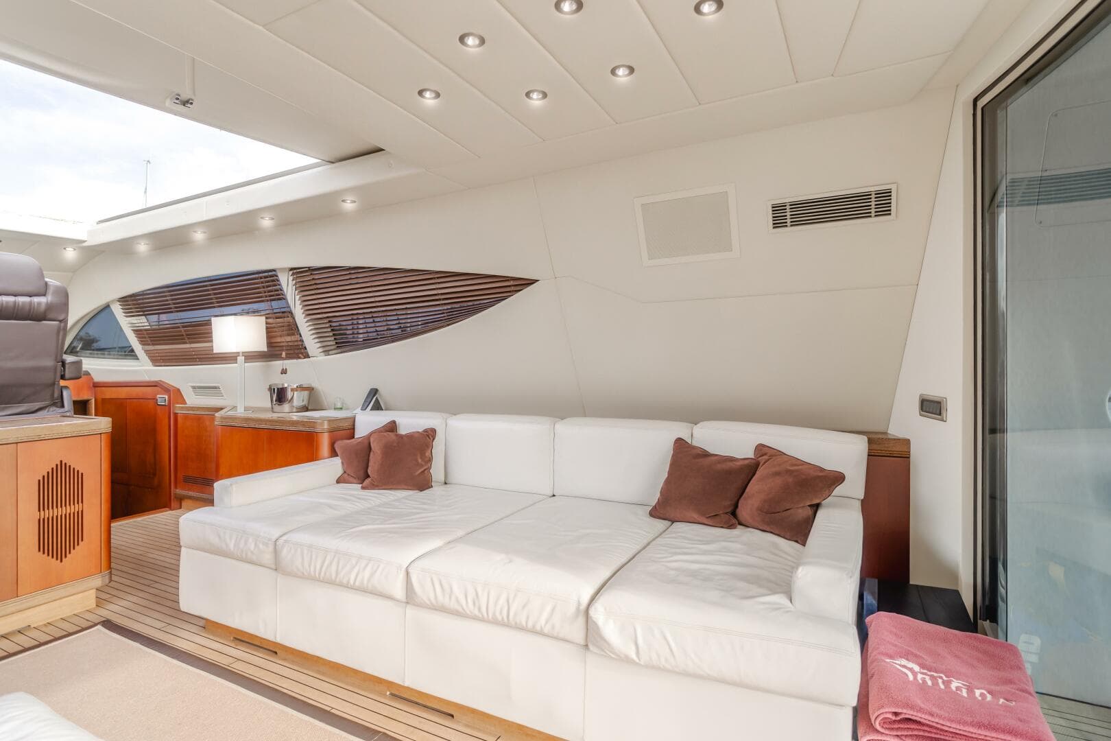 2004 Mangusta 105 Sport