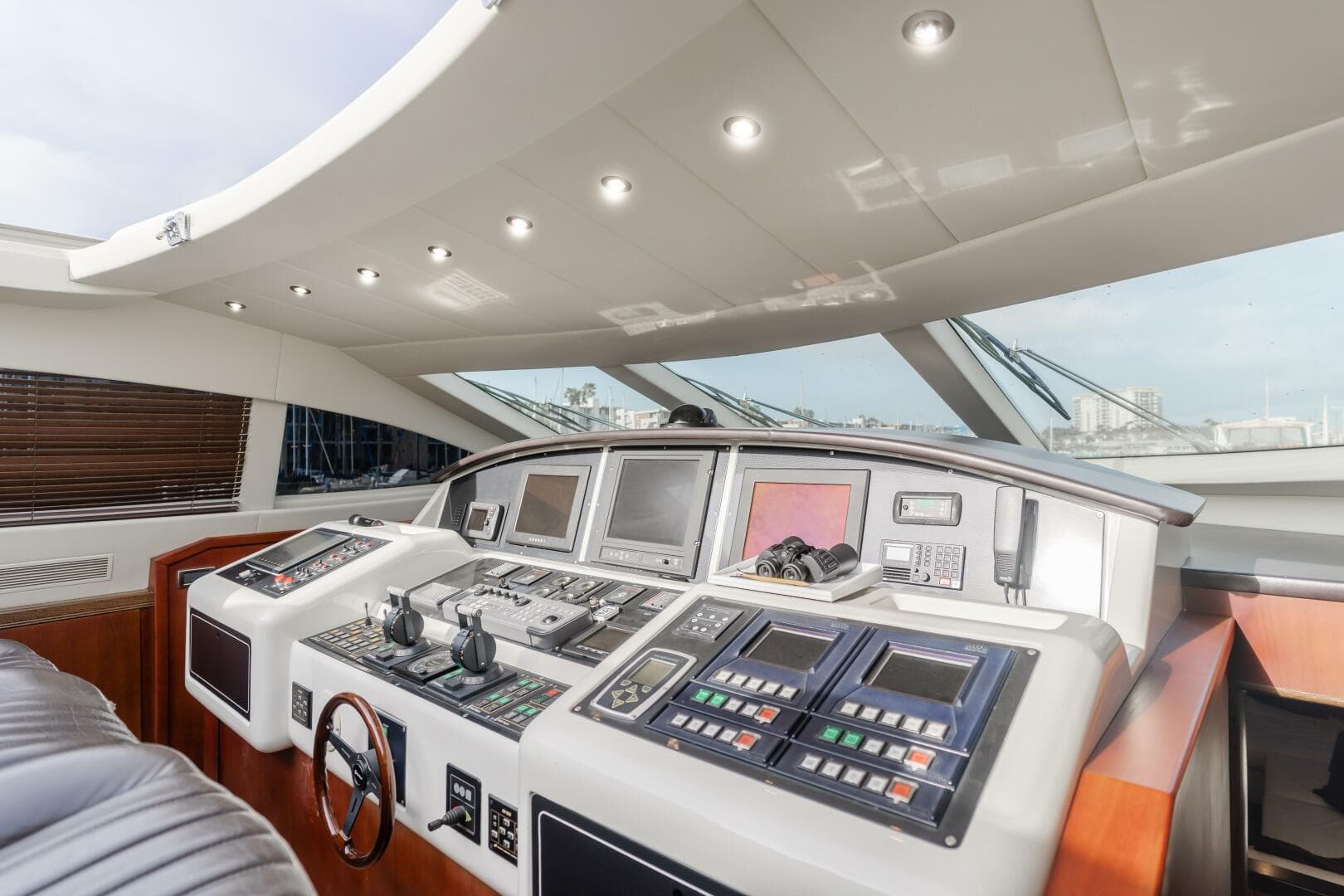 2004 Mangusta 105 Sport