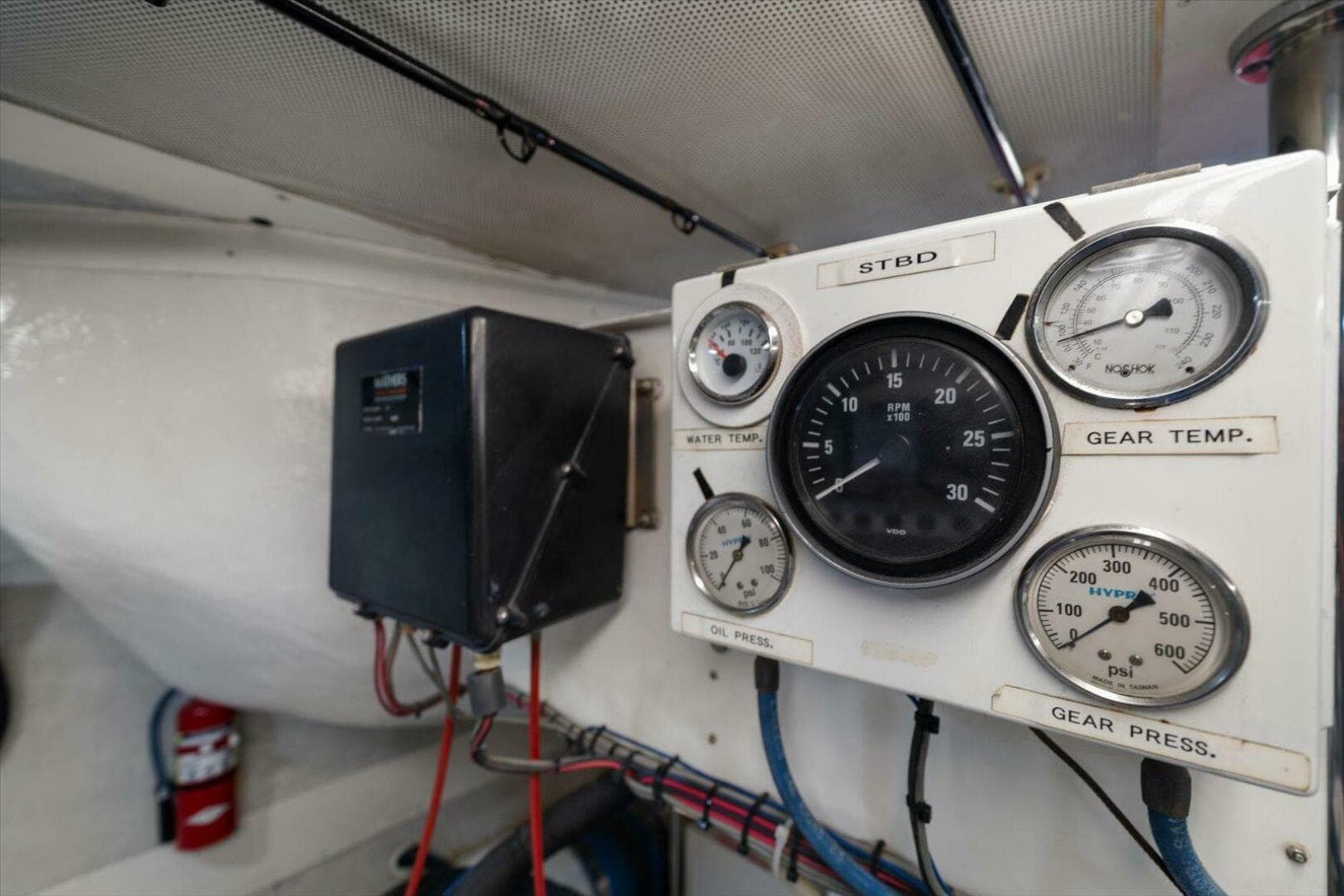 1997 Lazzara Yachts EB 76