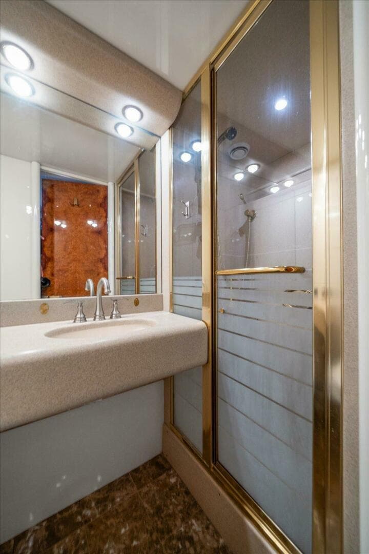 1997 Lazzara Yachts EB 76