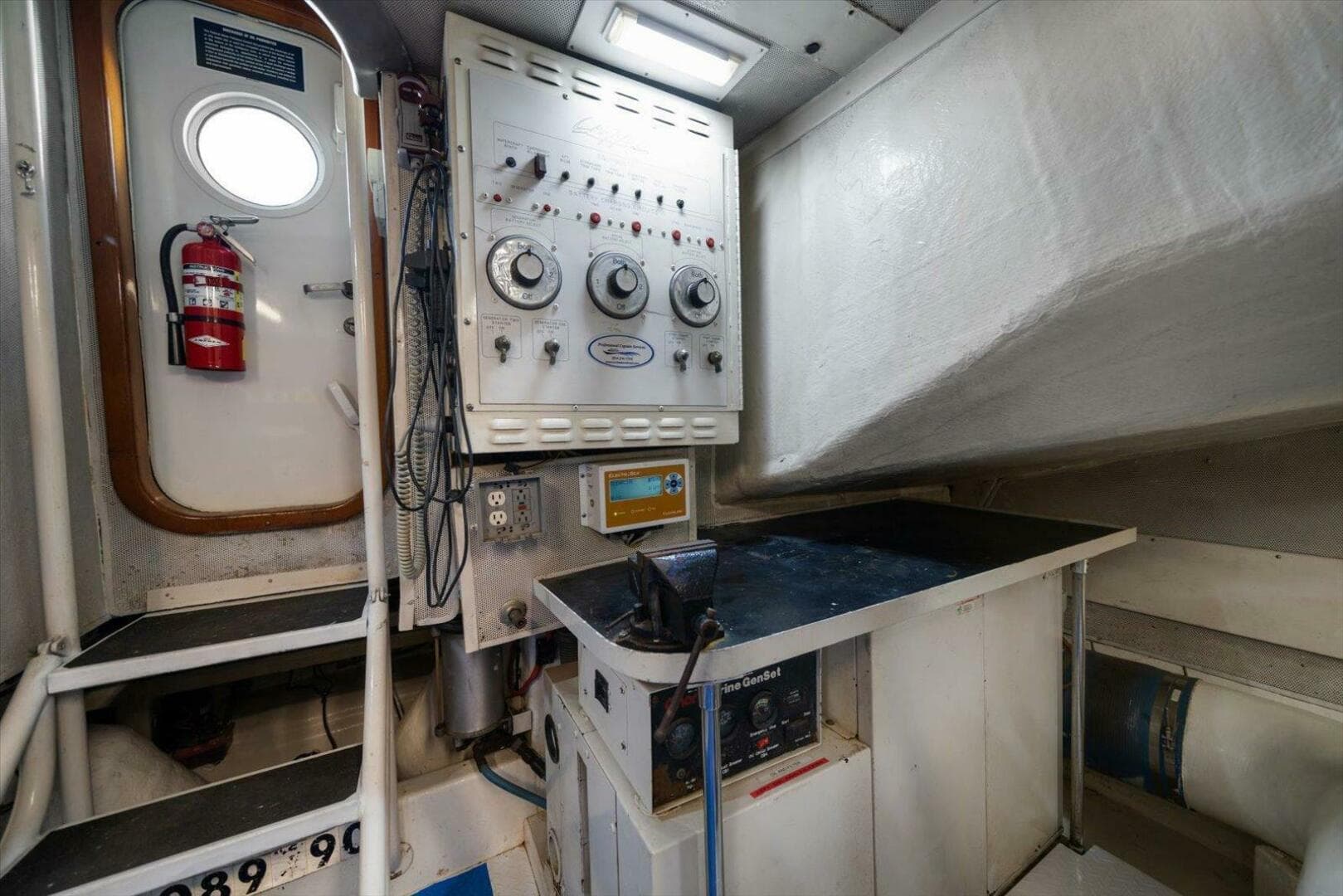 1997 Lazzara Yachts EB 76