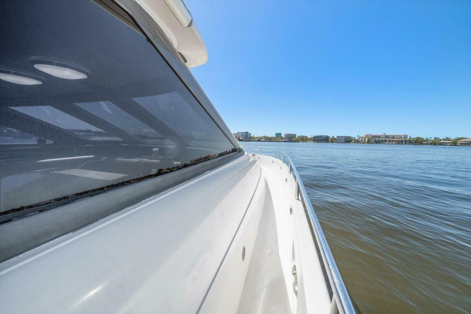 1997 Lazzara Yachts EB 76