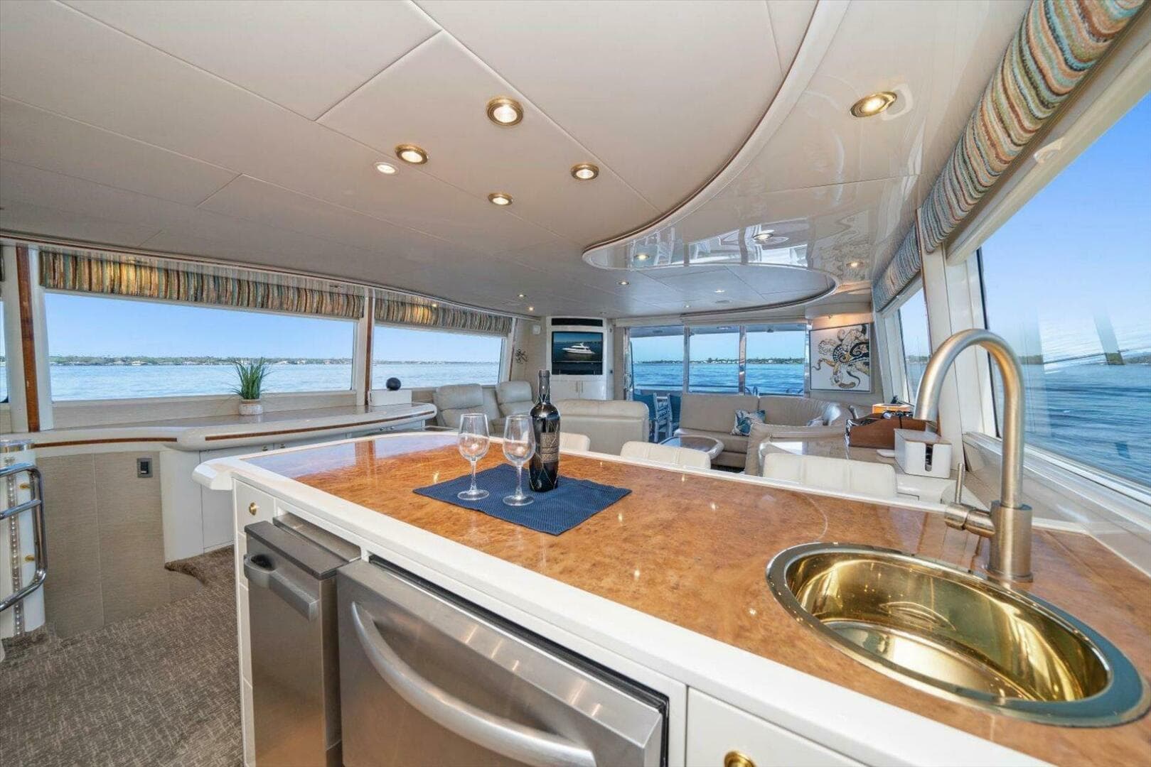 1997 Lazzara Yachts EB 76