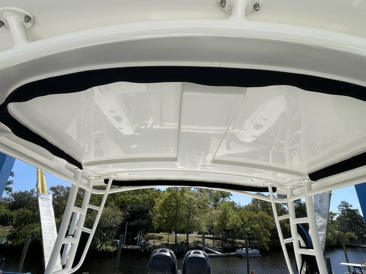 2016 Boston Whaler 270 Vantage