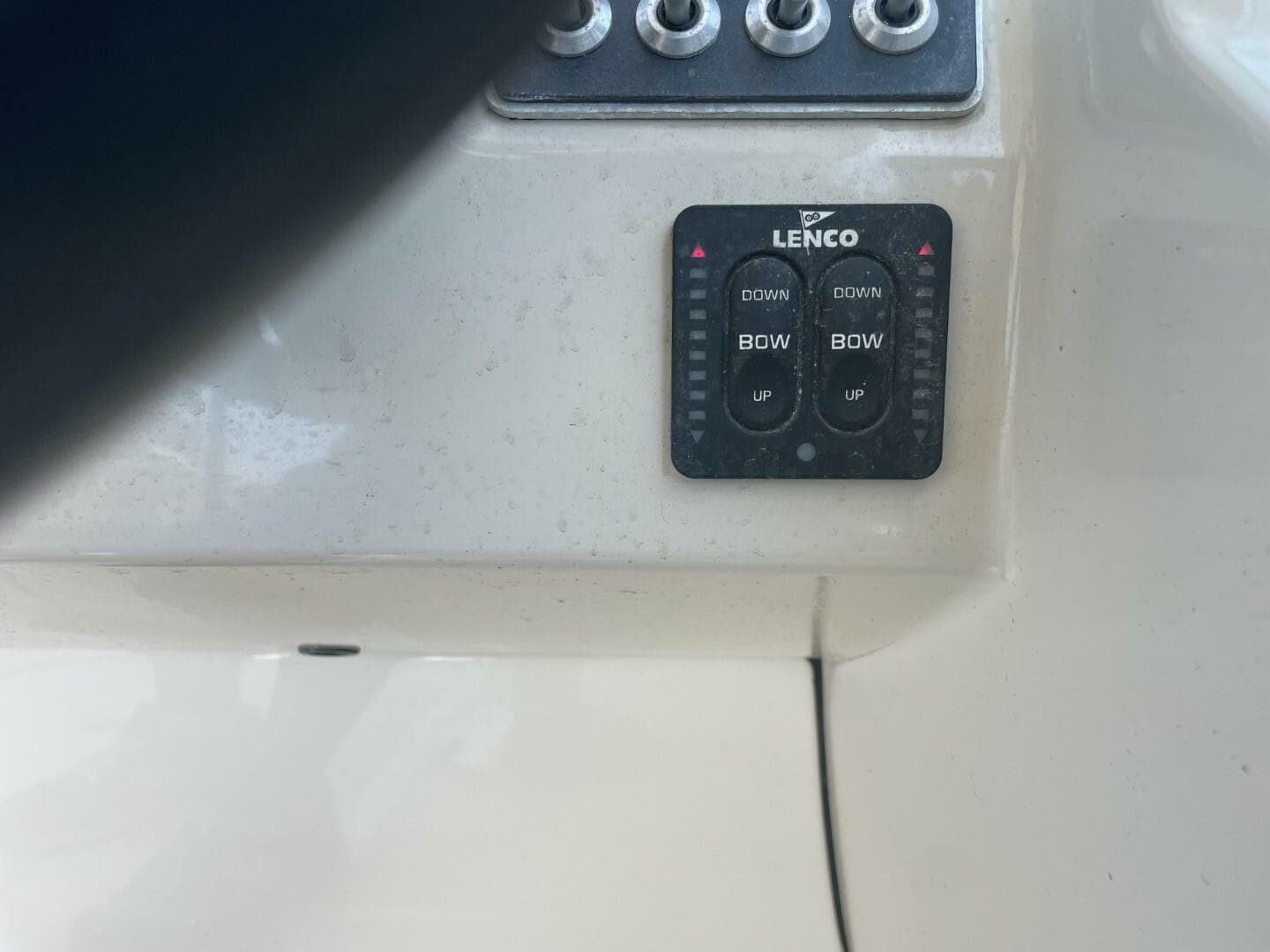 2016 Boston Whaler 270 Vantage