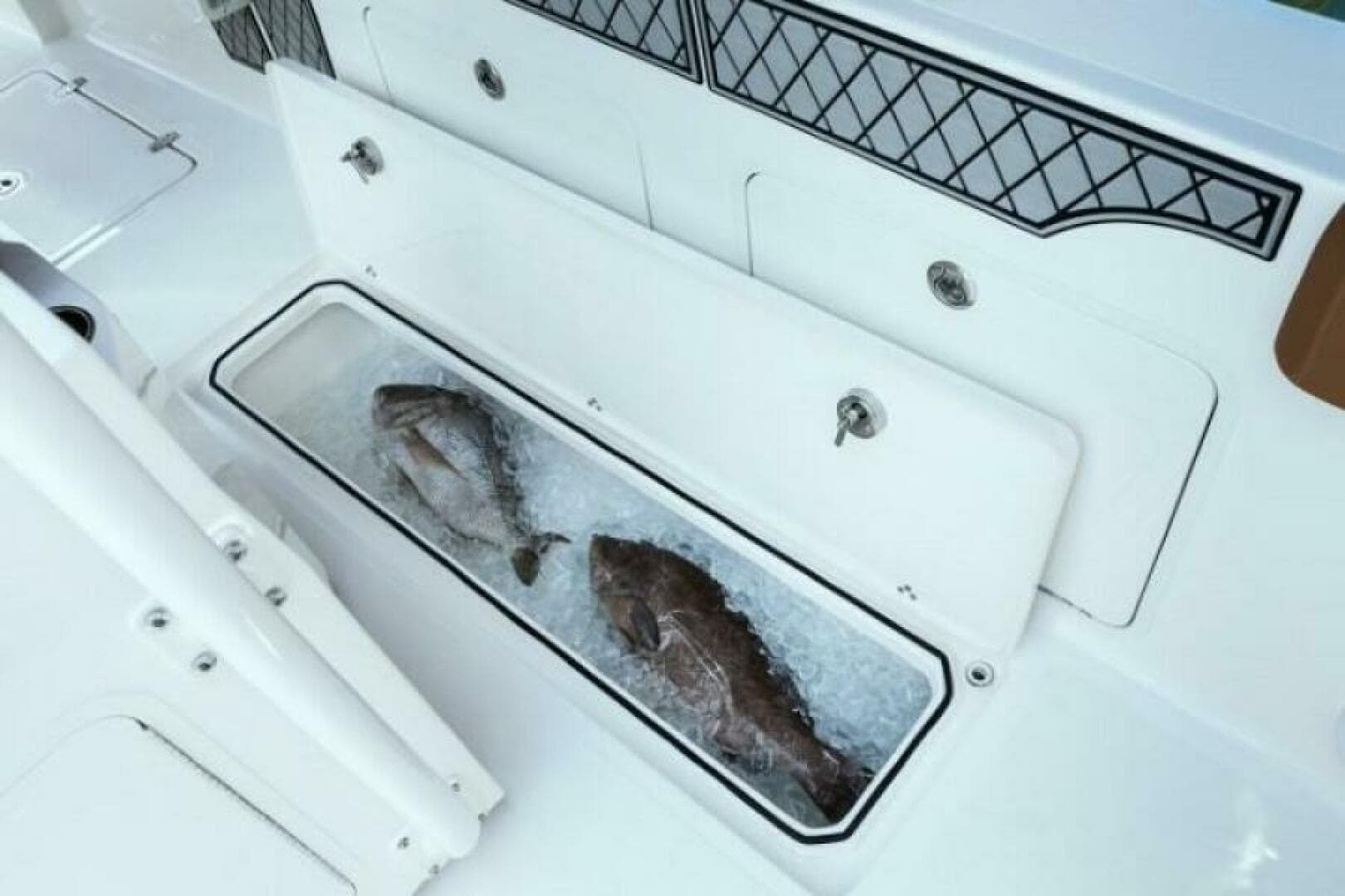 2025 Wellcraft 302 Fisherman