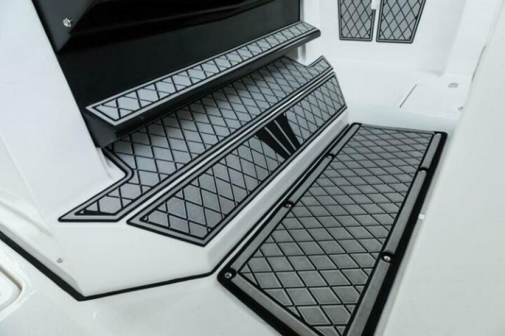 2025 Wellcraft 302 Fisherman