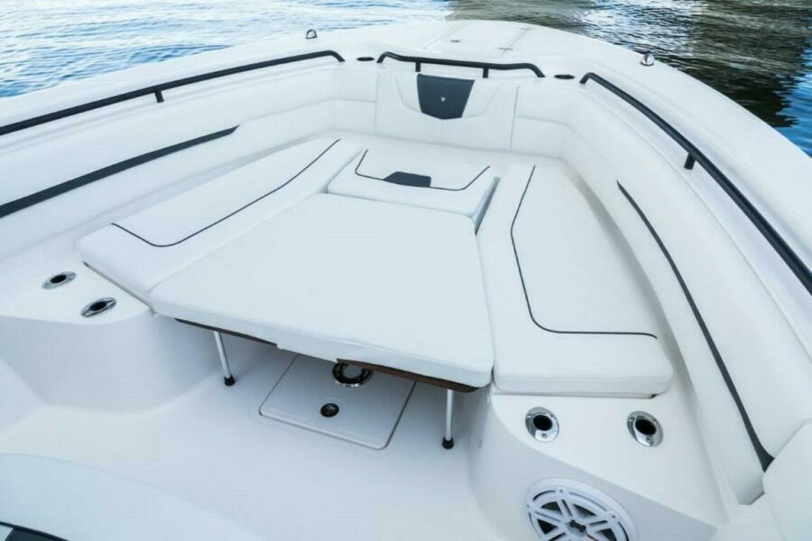 2025 Wellcraft 352 Fisherman