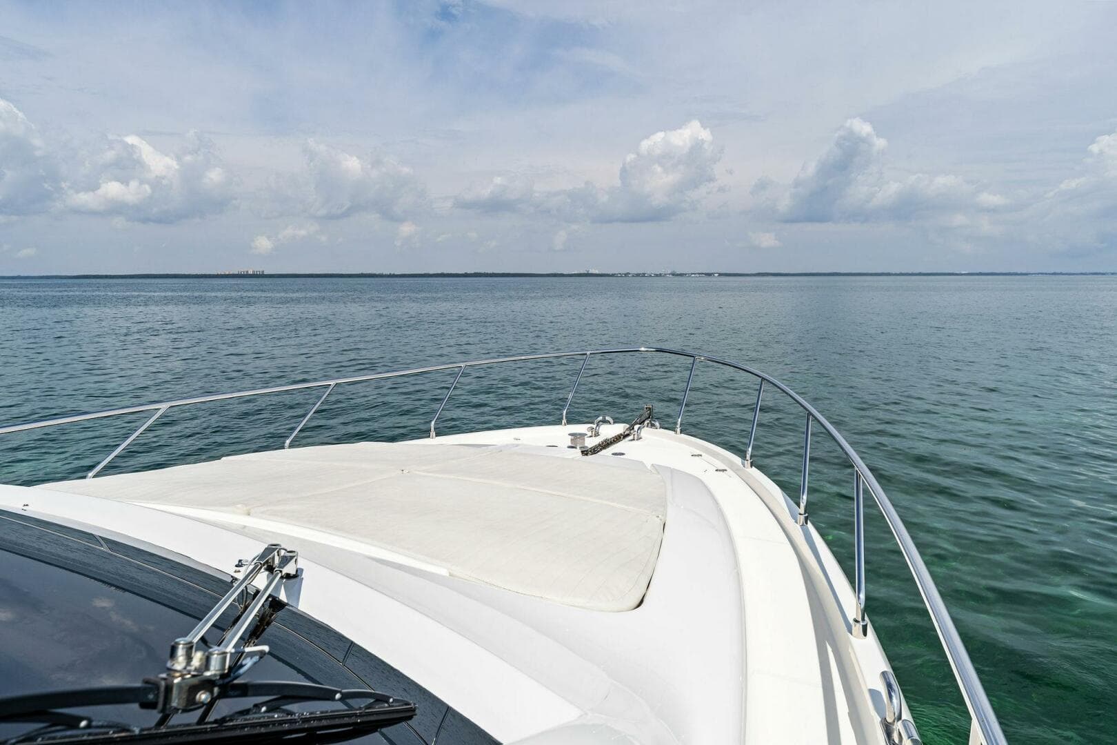 2013 Ferretti Yachts 620