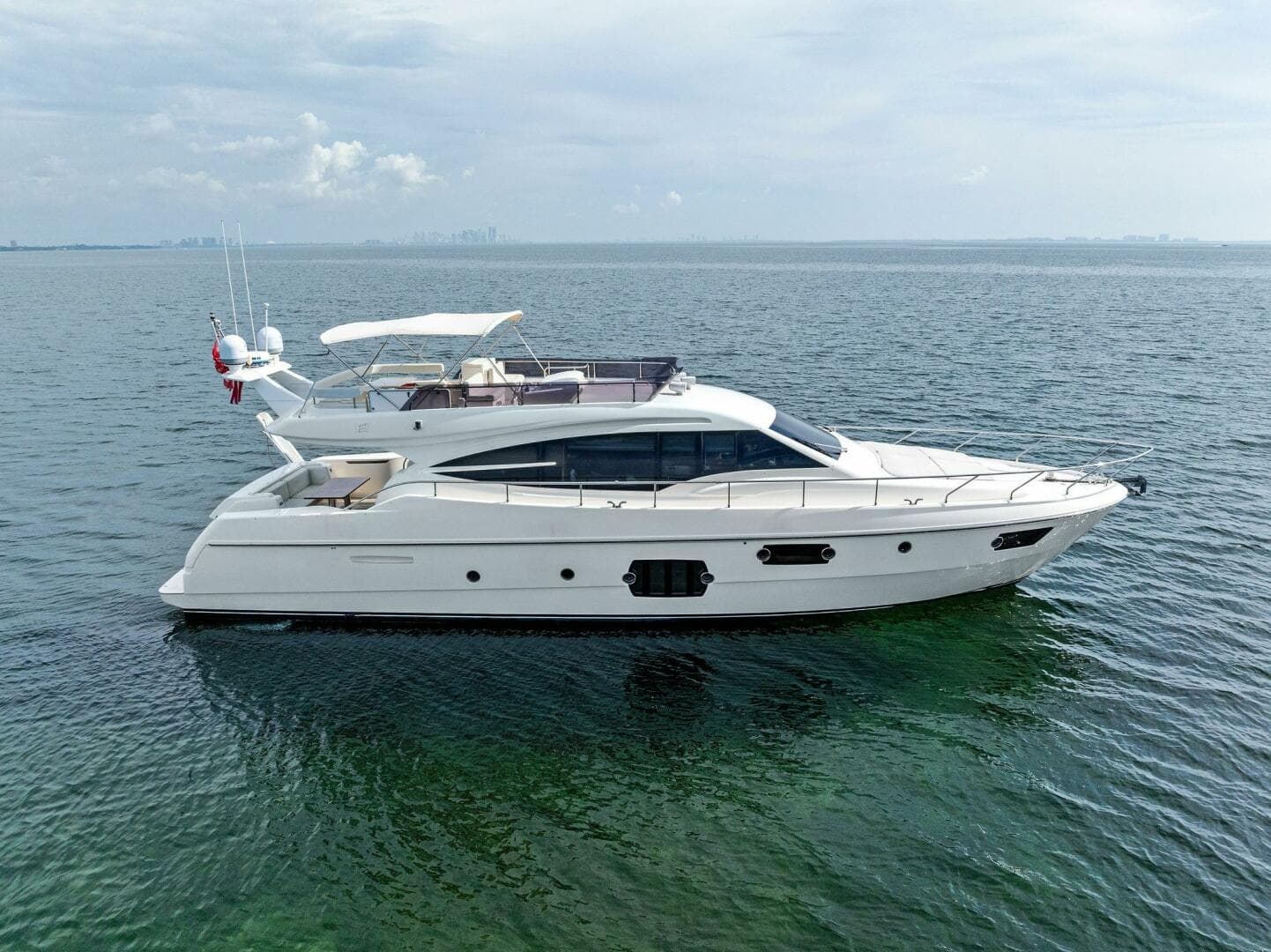 2013 Ferretti Yachts 620