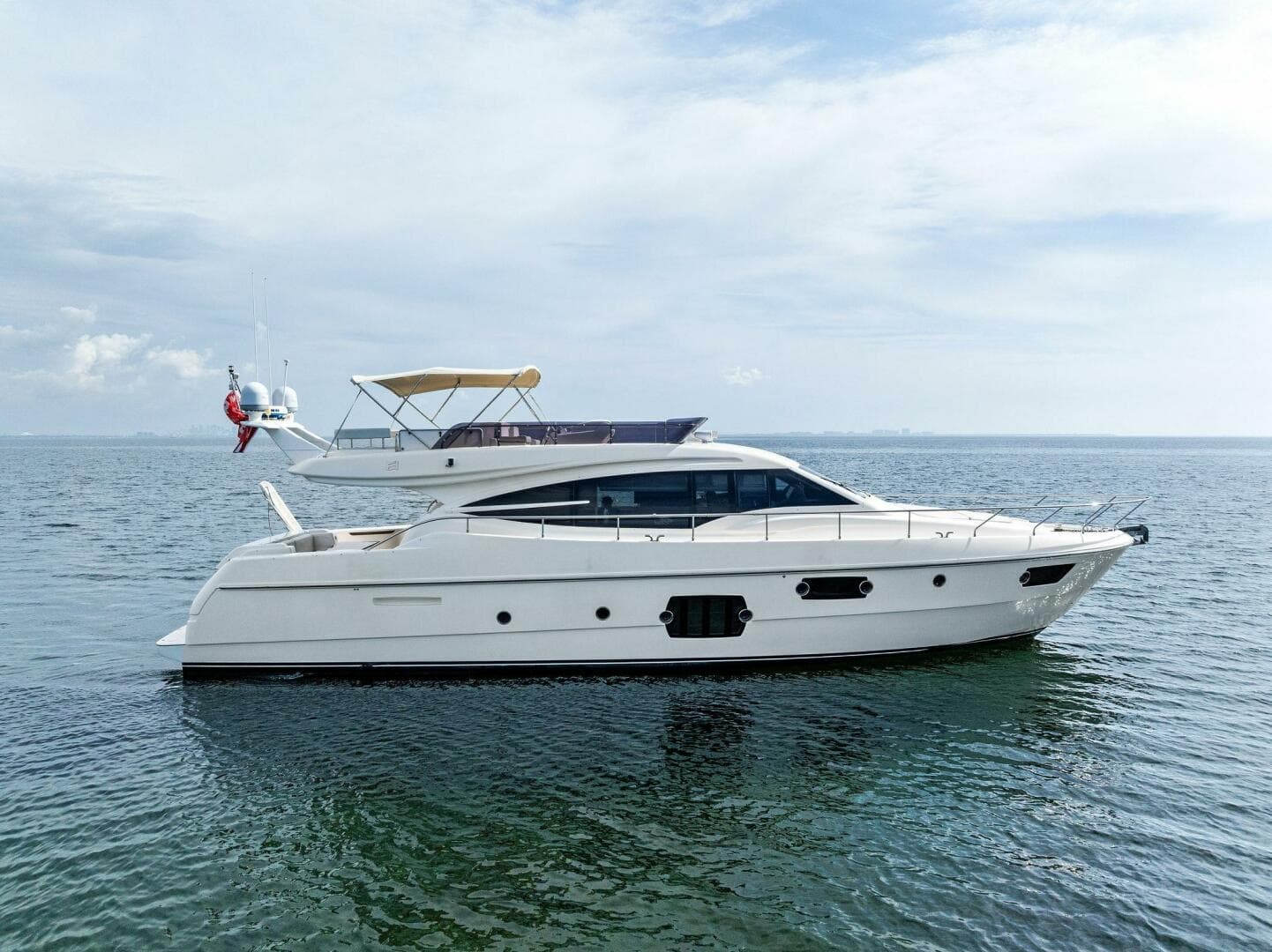 2013 Ferretti Yachts 620