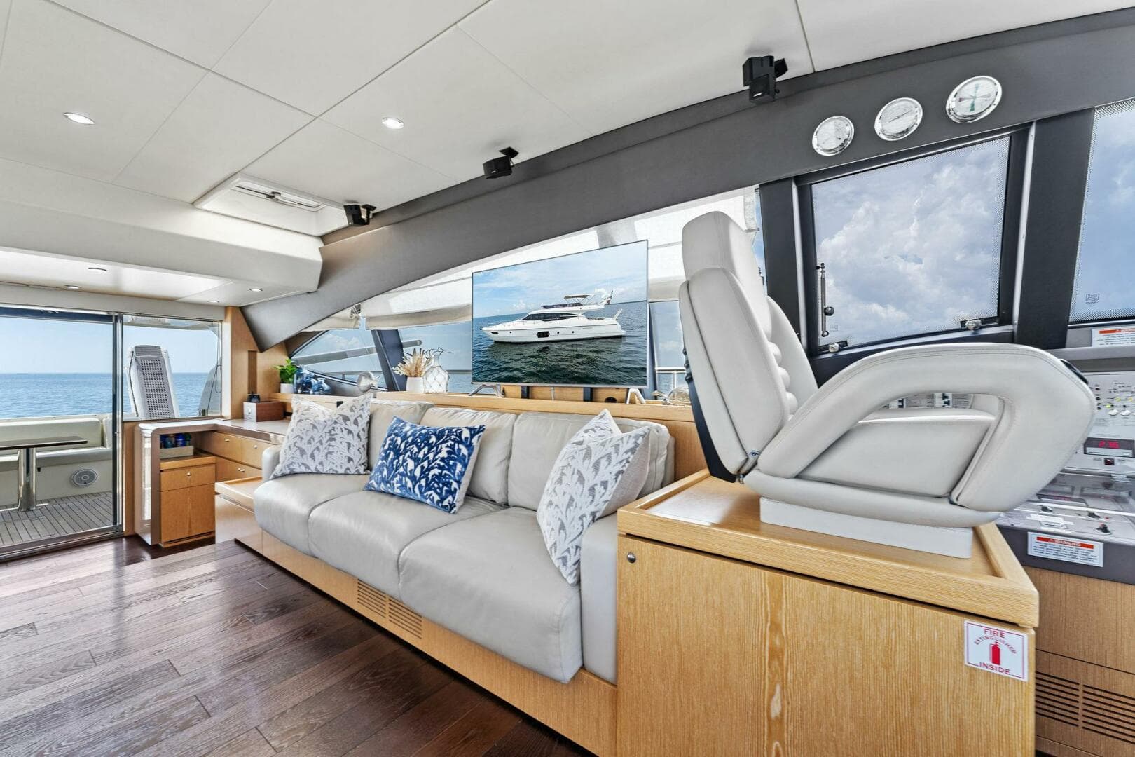 2013 Ferretti Yachts 620