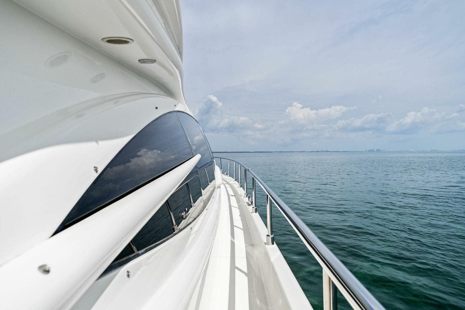 2013 Ferretti Yachts 620