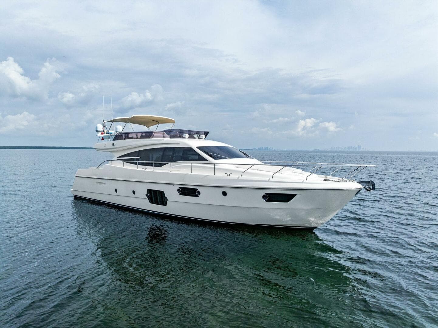 2013 Ferretti Yachts 620