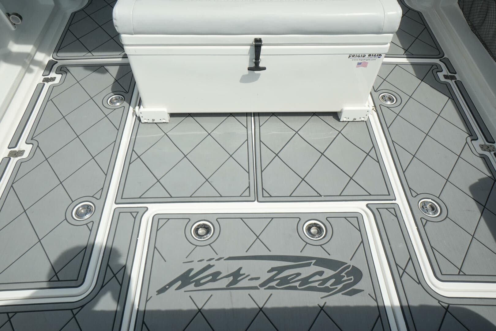 2020 Nor-Tech 390 Sport