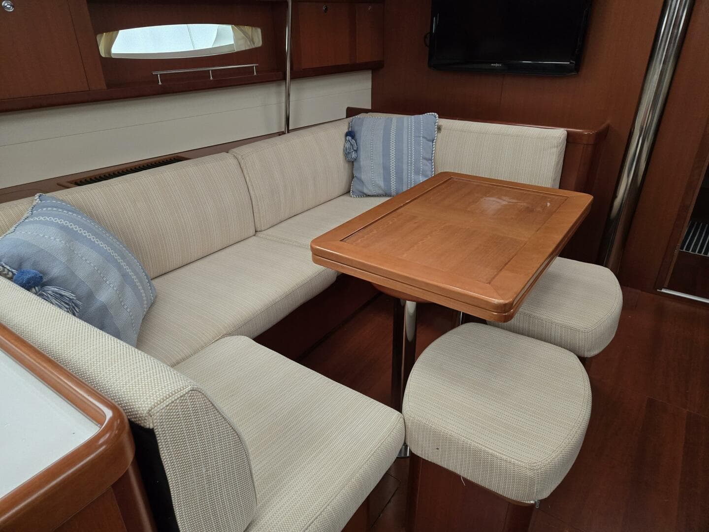 2007 Beneteau 49