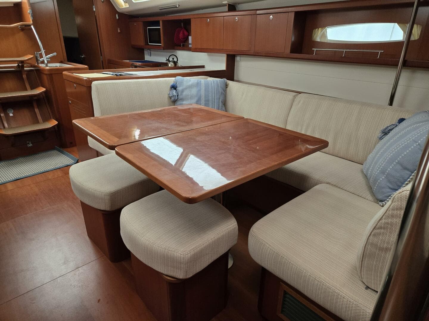 2007 Beneteau 49
