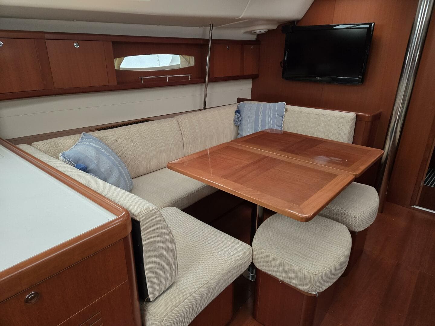 2007 Beneteau 49