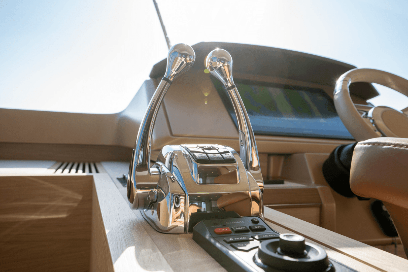 2019 Monte Carlo Yachts MC6